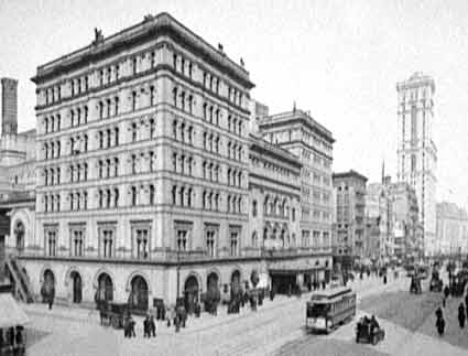 Metropolitan_opera_1905.jpg Entre Brodway y 39